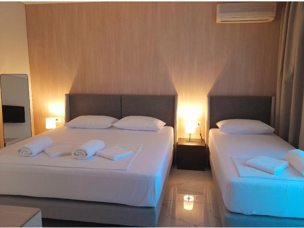 Gb Rooms Ksamil Rum bild